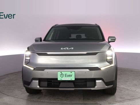 Used 2024 Kia EV9 Wind AWD/4WD image 12