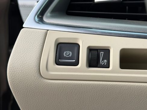 Used 2022 Cadillac XT5 Premium Luxury FWD image 23