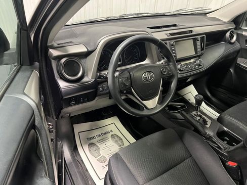 Used 2018 Toyota RAV4 XLE image 2