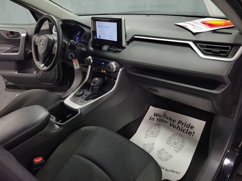 Used 2024 Toyota RAV4 LE image 23