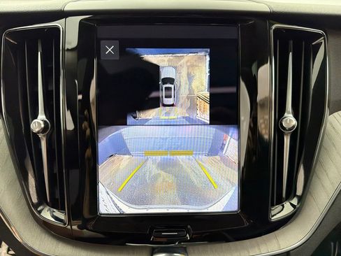 Used 2025 Volvo XC60 T8 Plus w/ Protection Package Premier AWD/4WD image 18