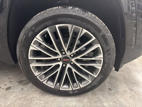 New 2026 GMC Terrain Denali image 9