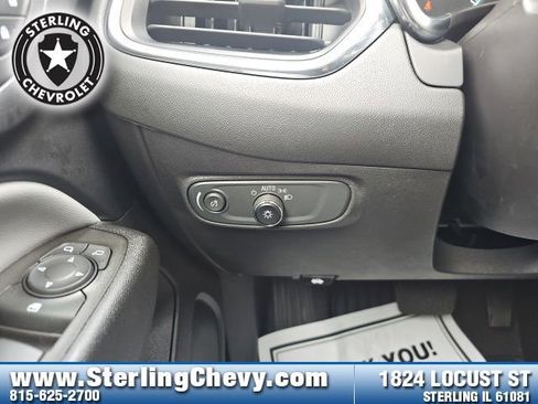 Used 2023 Chevrolet Equinox LS image 19