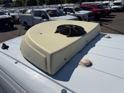 Used 2019 Ford Transit Connect XL FWD image 16