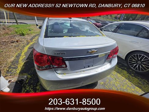 Used 2015 Chevrolet Cruze LS image 3