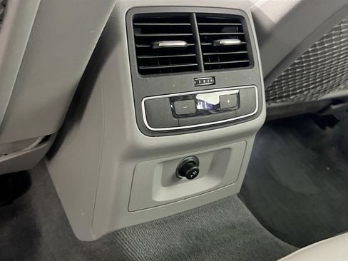Used 2019 Audi A4 2.0T Premium w/ Convenience Package image 25