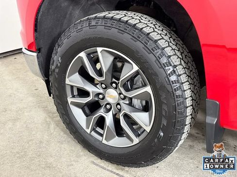 Used 2024 Chevrolet Silverado 1500 LT AWD/4WD image 31