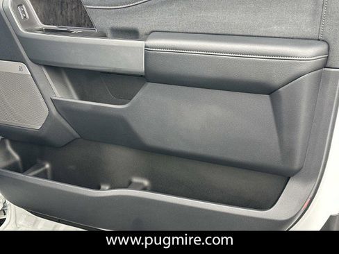 Used 2023 Ford F250 Lariat w/ Sport Appearance Package image 14