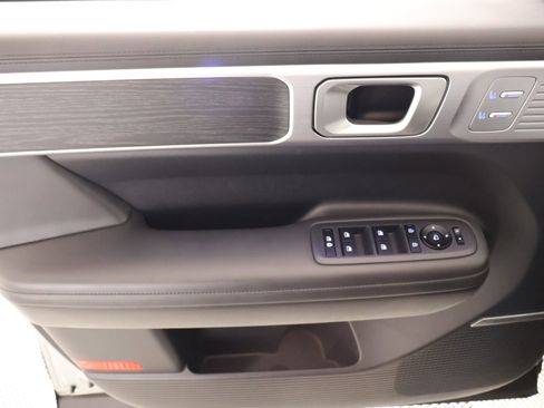 Certified 2025 Hyundai Santa Fe Limited image 18