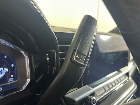 Used 2024 GMC Sierra 3500 SLT AWD/4WD image 19