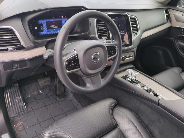 Certified 2023 Volvo XC90 B6 Ultimate w/ Protection Package Premier AWD/4WD image 12
