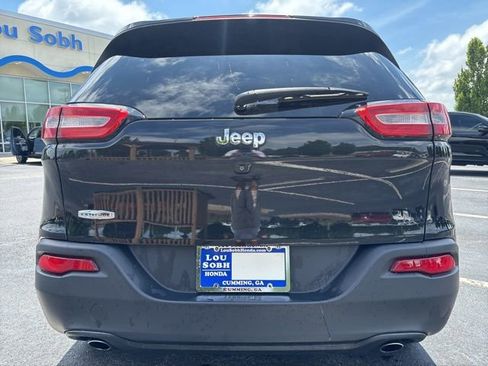 Used 2014 Jeep Cherokee Latitude FWD image 6