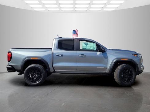 New 2026 GMC Canyon Elevation w/ Technology Package image 3