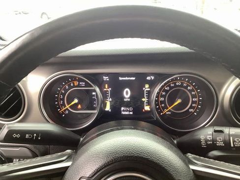 Used 2020 Jeep Wrangler Sport image 13