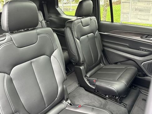 New 2026 Jeep Grand Cherokee L Limited image 21