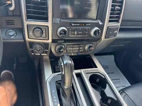 Used 2018 Ford F150 Lariat w/ Equipment Group 502A Luxury AWD/4WD image 17