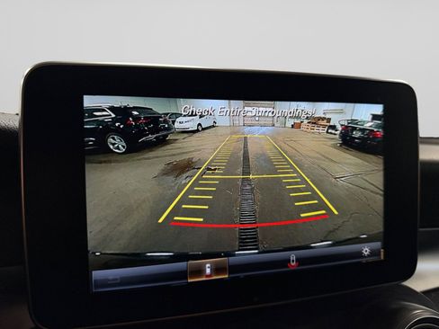 Used 2016 Mercedes-Benz GLC 300 4MATIC w/ Multimedia Package image 31