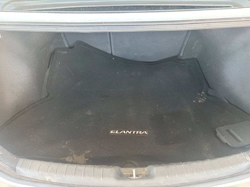 Used 2018 Hyundai Elantra SEL FWD image 36