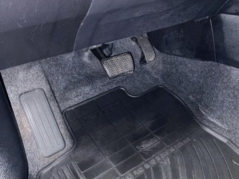 Used 2015 Toyota RAV4 Limited w/ Technology Package image 37