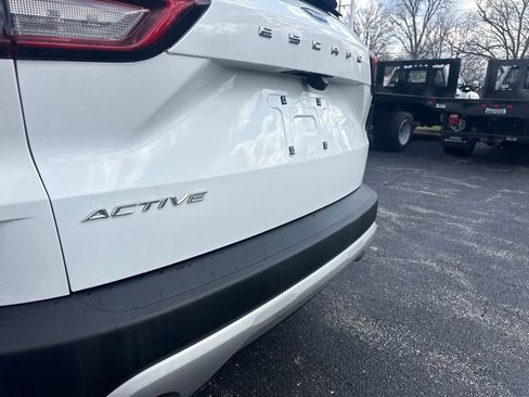 Used 2023 Ford Escape Active w/ Cold Weather Package FWD image 10