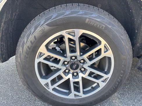 Used 2025 Ford Expedition Max Active image 3