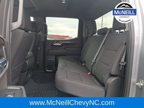 Used 2024 Chevrolet Silverado 1500 LT image 12