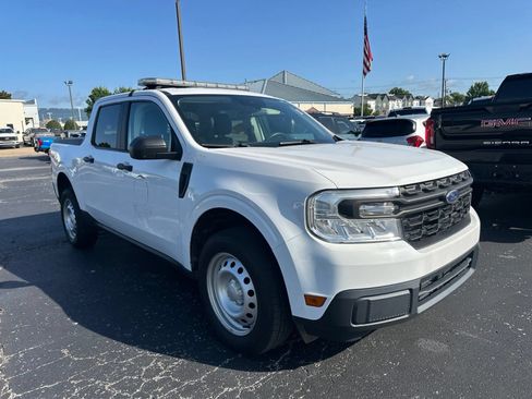 Used 2022 Ford Maverick XL FWD image 3