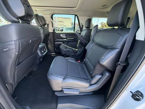 New 2026 Ford Expedition Max Platinum w/ Driver's Package AWD/4WD image 14