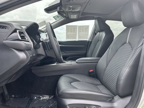 Used 2023 Toyota Camry SE w/ Convenience Package FWD image 13