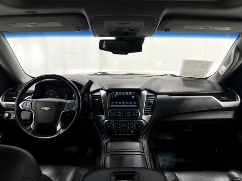 Used 2020 Chevrolet Suburban Premier image 19