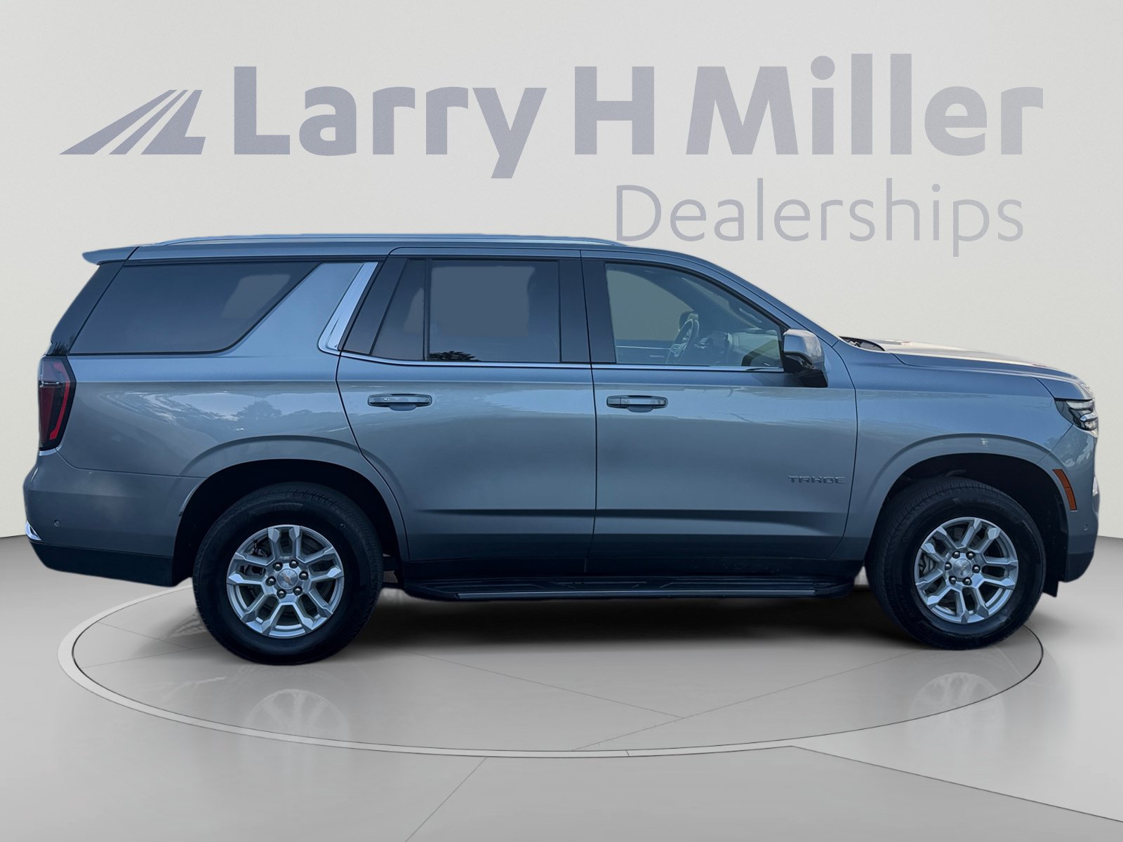 Certified 2025 Chevrolet Tahoe LT AWD/4WD image 6