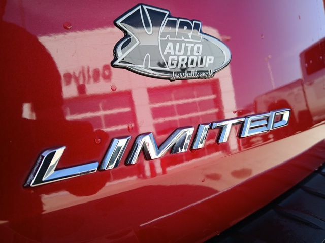 Used 2023 Ford Explorer Limited w/ Equipment Group 301A AWD/4WD image 22