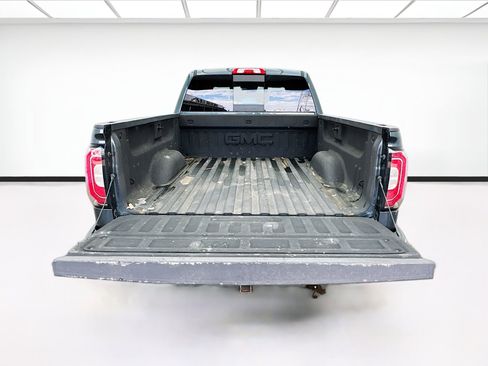 Used 2017 GMC Sierra 1500 SLT image 16