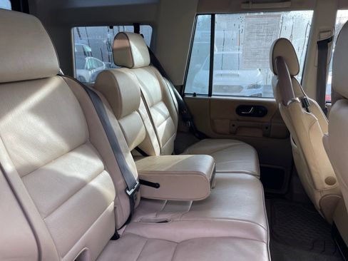 Used 2002 Land Rover Discovery Series II image 8