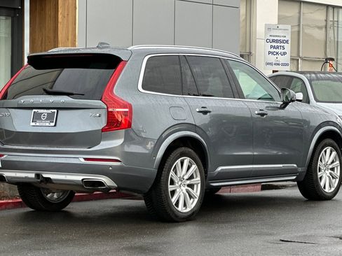 Used 2017 Volvo XC90 T6 Inscription w/ Vision Package image 2