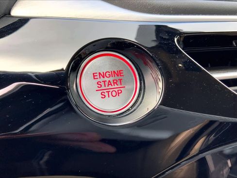 Used 2023 Acura MDX SH-AWD w/ Technology Package image 30