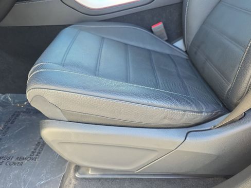 Certified 2025 Mercedes-Benz GLS 450 4MATIC image 28