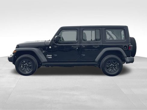 Used 2019 Jeep Wrangler Unlimited Sport image 4