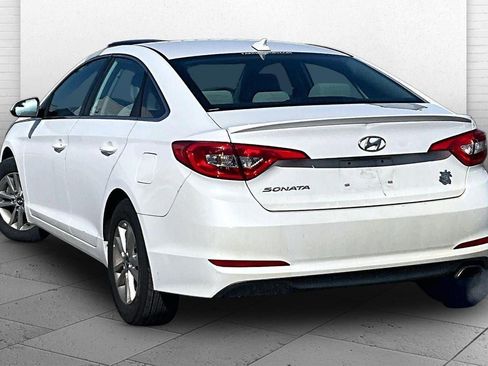 Used 2016 Hyundai Sonata SE image 7