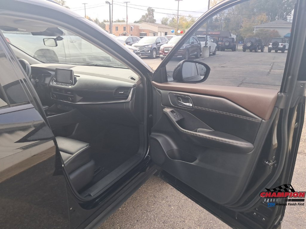 Used 2023 Nissan Rogue SV w/ SV Premium B Package AWD/4WD image 21