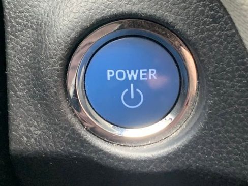 Used 2020 Toyota RAV4 XLE w/ Convenience Package AWD/4WD image 12