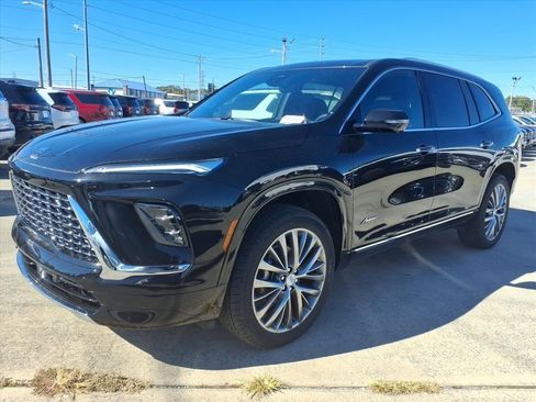 New 2026 Buick Enclave Avenir image 3