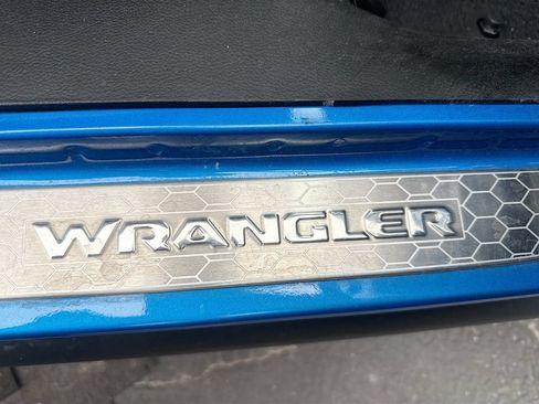 Used 2022 Jeep Wrangler Unlimited Rubicon 4xe w/ Steel Bumper Group AWD/4WD image 31