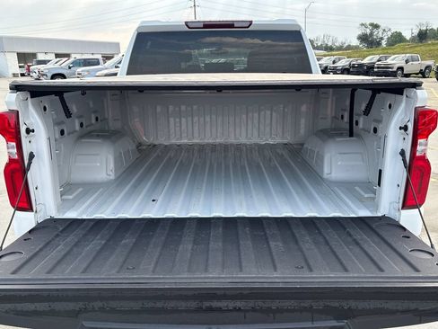 Used 2022 Chevrolet Silverado 1500 LT Trail Boss w/ LPO, Dark Essentials Package AWD/4WD image 29
