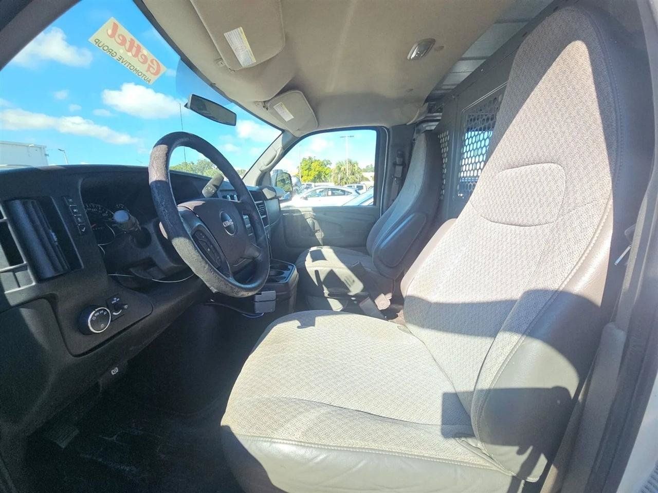 Used 2015 GMC Savana 2500 RWD image 7
