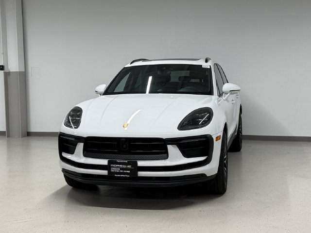 Certified 2026 Porsche Macan AWD/4WD image 1