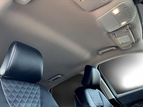 Certified 2024 Ford Edge Titanium image 22