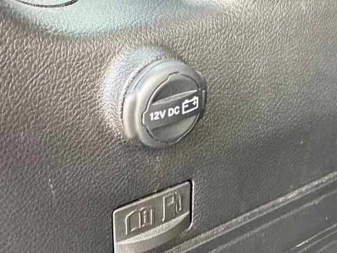 Used 2024 Jeep Wrangler Unlimited Sahara w/ Technology Group AWD/4WD image 14
