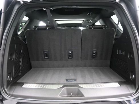 Used 2023 Chevrolet Tahoe High Country w/ Advanced Technology Package RWD image 23