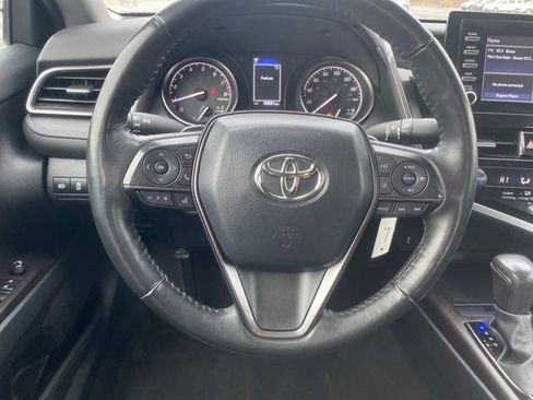 Used 2023 Toyota Camry SE image 8
